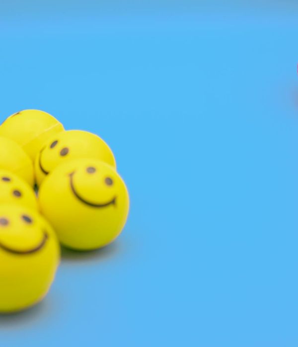 Dynamic shape illustrating morning vigor and activity